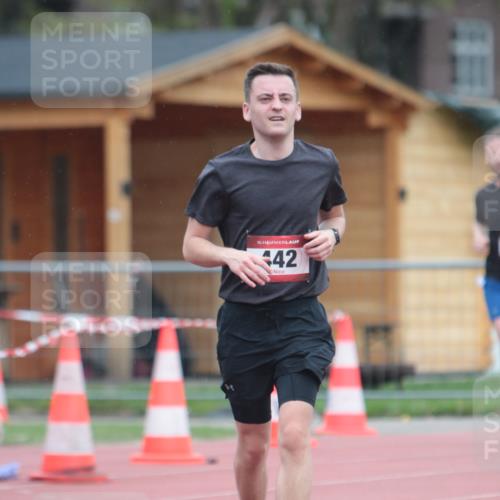 13.04.2025 - Hammer Lauf A. Gomolzig http://msf.ph/oto/7664849 13.04.2025 12:01:31 Ziel 320, 414, 442, 685 meine-sportfotos.de