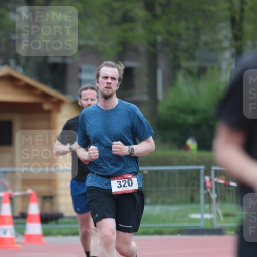 13.04.2025 - Hammer Lauf A. Gomolzig http://msf.ph/oto/7664858 13.04.2025 12:01:35 Ziel 9, 320, 442, 685 meine-sportfotos.de