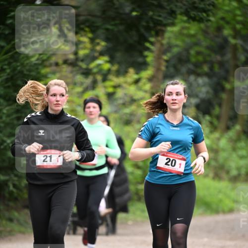 13.04.2025 - Hammer Lauf Dr. Thomas Lammeyer http://msf.ph/oto/7664861 13.04.2025 11:36:13 Laufen 15, 21, 1, 15, 201, 1 meine-sportfotos.de