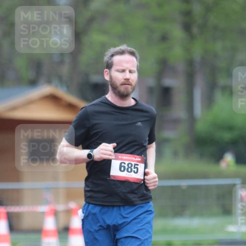 13.04.2025 - Hammer Lauf A. Gomolzig http://msf.ph/oto/7664869 13.04.2025 12:01:38 Ziel 9, 320, 685 meine-sportfotos.de
