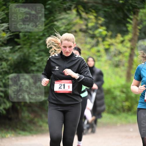 13.04.2025 - Hammer Lauf Dr. Thomas Lammeyer http://msf.ph/oto/7664870 13.04.2025 11:36:13 Laufen 15, 21, 1, 3 meine-sportfotos.de