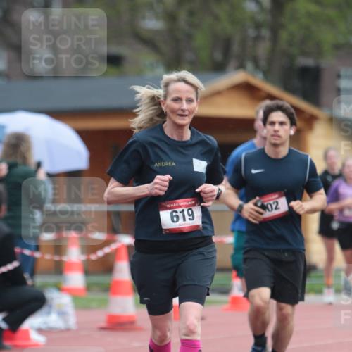 13.04.2025 - Hammer Lauf A. Gomolzig http://msf.ph/oto/7664962 13.04.2025 12:03:58 Ziel 302, 923 meine-sportfotos.de