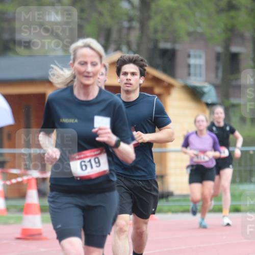13.04.2025 - Hammer Lauf A. Gomolzig http://msf.ph/oto/7664966 13.04.2025 12:03:59 Ziel 174, 302, 459, 923 meine-sportfotos.de