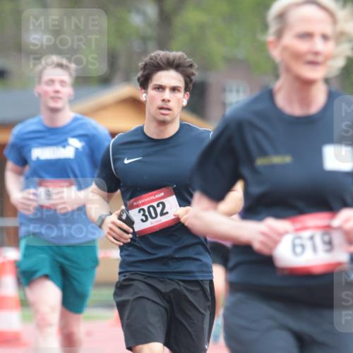13.04.2025 - Hammer Lauf A. Gomolzig http://msf.ph/oto/7664968 13.04.2025 12:04:01 Ziel 174, 302, 459, 923 meine-sportfotos.de