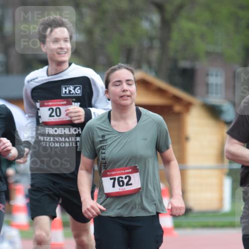 13.04.2025 - Hammer Lauf A. Gomolzig http://msf.ph/oto/7664998 13.04.2025 12:04:18 Ziel 20, 21, 244, 762, 1331 meine-sportfotos.de