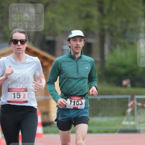 13.04.2025 - Hammer Lauf A. Gomolzig http://msf.ph/oto/7665013 13.04.2025 12:04:39 Ziel 15, 1103 meine-sportfotos.de