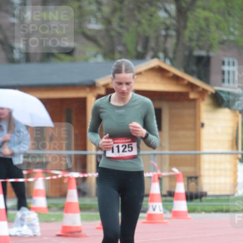 13.04.2025 - Hammer Lauf A. Gomolzig http://msf.ph/oto/7665048 13.04.2025 12:05:14 Ziel 340, 1125, 1208 meine-sportfotos.de