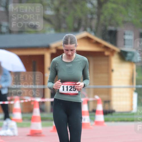 13.04.2025 - Hammer Lauf A. Gomolzig http://msf.ph/oto/7665050 13.04.2025 12:05:14 Ziel 340, 1125, 1208 meine-sportfotos.de