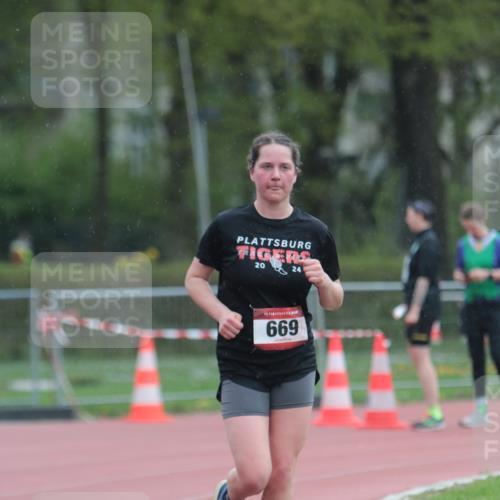 13.04.2025 - Hammer Lauf A. Gomolzig http://msf.ph/oto/7665070 13.04.2025 12:05:39 Ziel 566, 669 meine-sportfotos.de