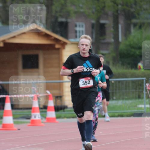 13.04.2025 - Hammer Lauf A. Gomolzig http://msf.ph/oto/7665072 13.04.2025 12:05:40 Ziel 566, 669 meine-sportfotos.de