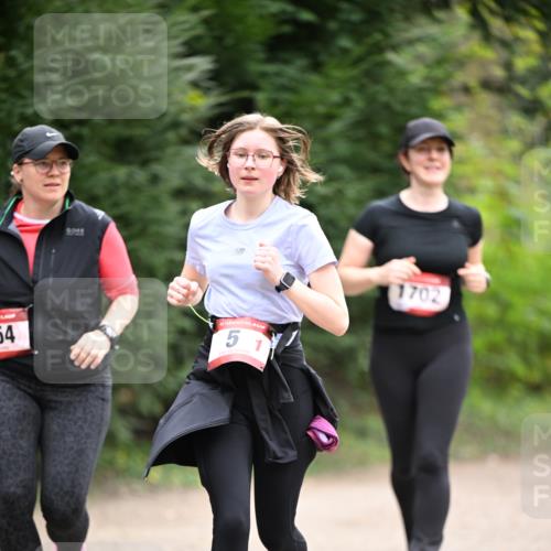13.04.2025 - Hammer Lauf Dr. Thomas Lammeyer http://msf.ph/oto/7665132 13.04.2025 11:37:14 Laufen 9945, 54, 51, 1702 meine-sportfotos.de