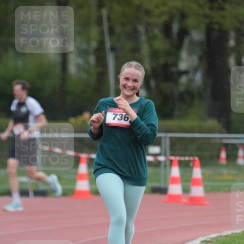 13.04.2025 - Hammer Lauf A. Gomolzig http://msf.ph/oto/7665160 13.04.2025 12:07:13 Ziel 736 meine-sportfotos.de