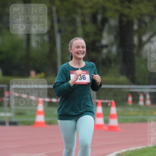 13.04.2025 - Hammer Lauf A. Gomolzig http://msf.ph/oto/7665162 13.04.2025 12:07:13 Ziel 736 meine-sportfotos.de