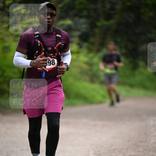 13.04.2025 - Hammer Lauf Dr. Thomas Lammeyer http://msf.ph/oto/7665207 13.04.2025 11:37:26 Laufen 98 meine-sportfotos.de