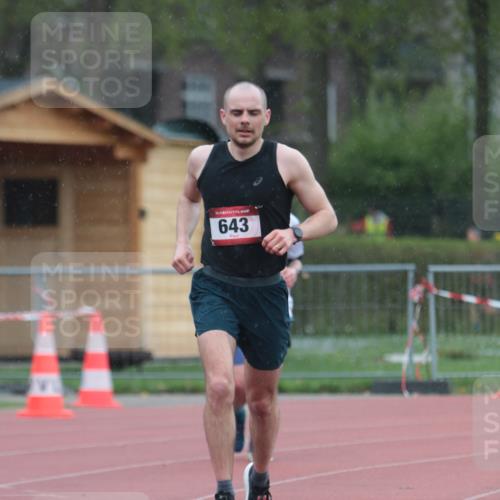 13.04.2025 - Hammer Lauf A. Gomolzig http://msf.ph/oto/7665239 13.04.2025 12:08:07 Ziel 19, 643, 654, 1939 meine-sportfotos.de