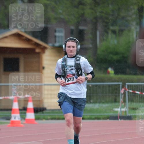 13.04.2025 - Hammer Lauf A. Gomolzig http://msf.ph/oto/7665246 13.04.2025 12:08:10 Ziel 643, 654, 1939 meine-sportfotos.de