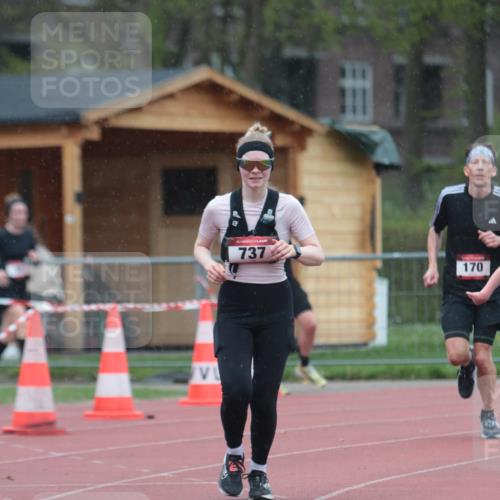 13.04.2025 - Hammer Lauf A. Gomolzig http://msf.ph/oto/7665265 13.04.2025 12:08:43 Ziel 18, 170, 452, 737 meine-sportfotos.de