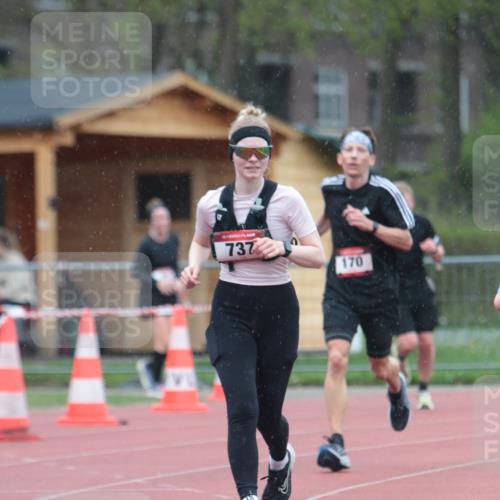 13.04.2025 - Hammer Lauf A. Gomolzig http://msf.ph/oto/7665268 13.04.2025 12:08:44 Ziel 18, 170, 452, 737 meine-sportfotos.de