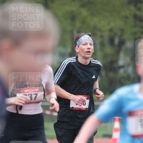 13.04.2025 - Hammer Lauf A. Gomolzig http://msf.ph/oto/7665276 13.04.2025 12:08:47 Ziel 10, 170, 452, 737 meine-sportfotos.de