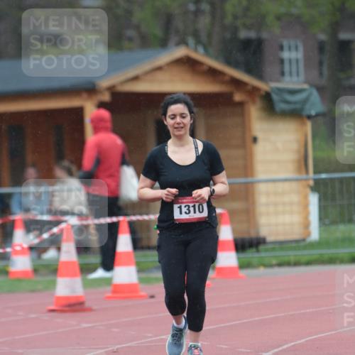 13.04.2025 - Hammer Lauf A. Gomolzig http://msf.ph/oto/7665311 13.04.2025 12:09:37 Ziel 1310 meine-sportfotos.de