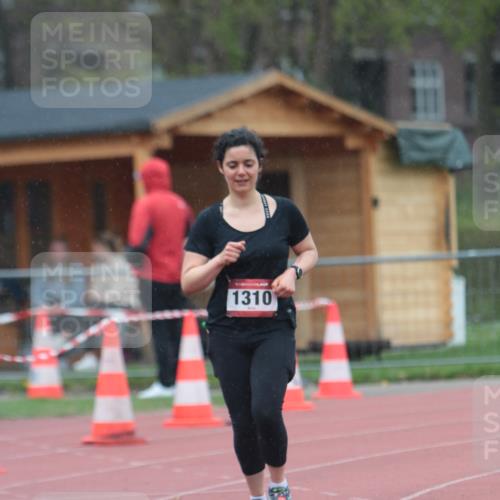 13.04.2025 - Hammer Lauf A. Gomolzig http://msf.ph/oto/7665312 13.04.2025 12:09:38 Ziel 1310 meine-sportfotos.de