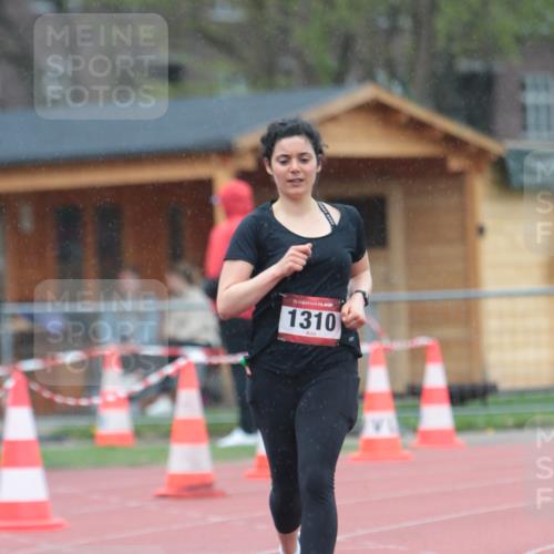 13.04.2025 - Hammer Lauf A. Gomolzig http://msf.ph/oto/7665316 13.04.2025 12:09:39 Ziel 1310 meine-sportfotos.de