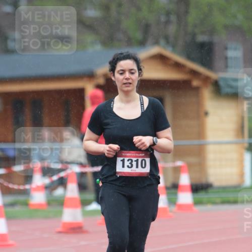 13.04.2025 - Hammer Lauf A. Gomolzig http://msf.ph/oto/7665320 13.04.2025 12:09:39 Ziel 1310 meine-sportfotos.de