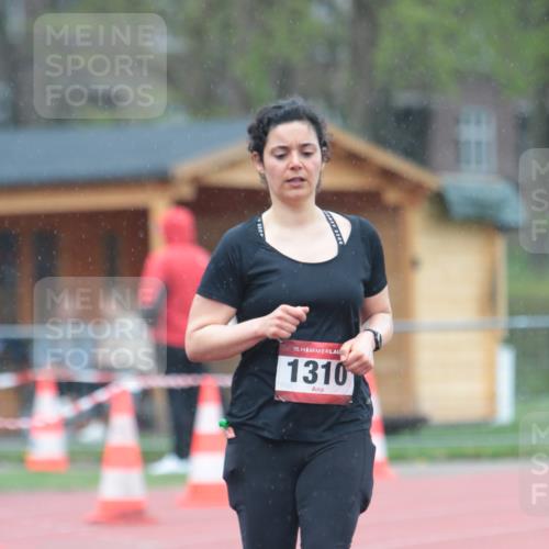13.04.2025 - Hammer Lauf A. Gomolzig http://msf.ph/oto/7665321 13.04.2025 12:09:40 Ziel 133, 1310 meine-sportfotos.de