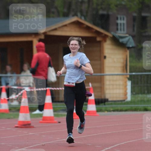 13.04.2025 - Hammer Lauf A. Gomolzig http://msf.ph/oto/7665334 13.04.2025 12:09:49 Ziel 5, 133 meine-sportfotos.de