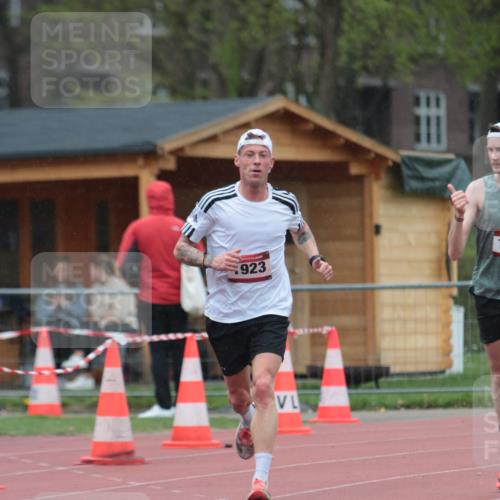 13.04.2025 - Hammer Lauf A. Gomolzig http://msf.ph/oto/7665353 13.04.2025 12:10:06 Ziel 1923, 1965 meine-sportfotos.de