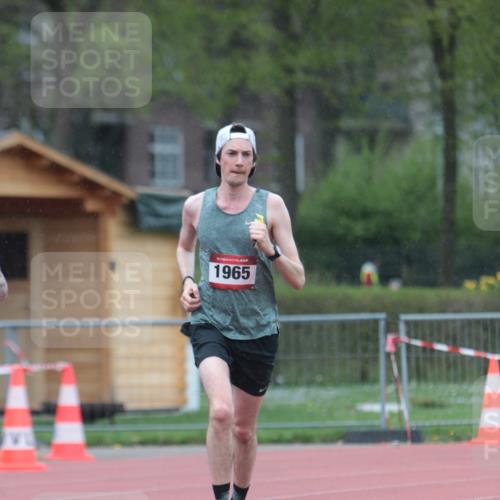 13.04.2025 - Hammer Lauf A. Gomolzig http://msf.ph/oto/7665355 13.04.2025 12:10:07 Ziel 1923, 1965 meine-sportfotos.de