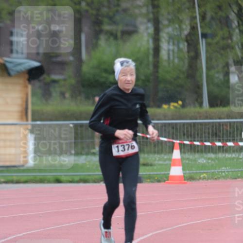 13.04.2025 - Hammer Lauf A. Gomolzig http://msf.ph/oto/7665410 13.04.2025 12:10:36 Ziel 484, 1376 meine-sportfotos.de