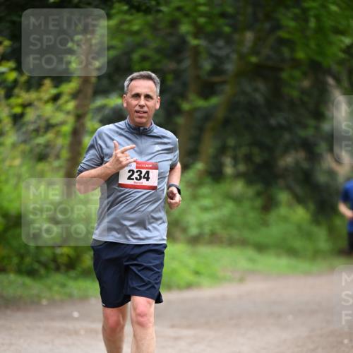 13.04.2025 - Hammer Lauf Dr. Thomas Lammeyer http://msf.ph/oto/7665411 13.04.2025 11:39:16 Laufen 217, 234 meine-sportfotos.de