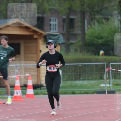 13.04.2025 - Hammer Lauf A. Gomolzig http://msf.ph/oto/7665416 13.04.2025 12:10:46 Ziel 916 meine-sportfotos.de