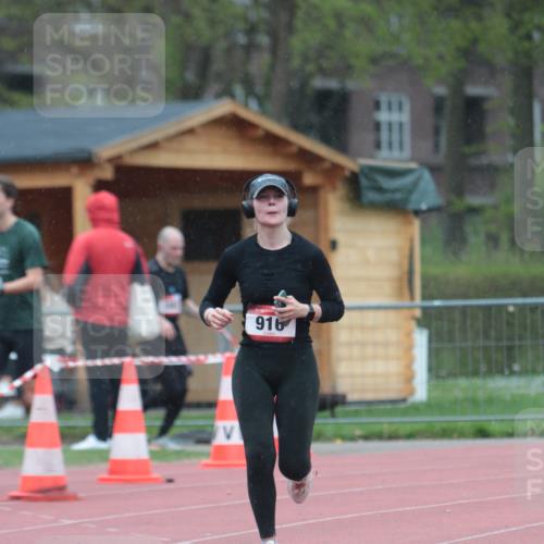 13.04.2025 - Hammer Lauf A. Gomolzig http://msf.ph/oto/7665417 13.04.2025 12:10:48 Ziel 559, 916 meine-sportfotos.de