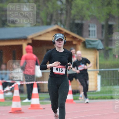 13.04.2025 - Hammer Lauf A. Gomolzig http://msf.ph/oto/7665421 13.04.2025 12:10:49 Ziel 559, 916 meine-sportfotos.de