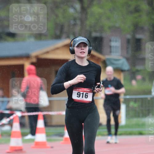 13.04.2025 - Hammer Lauf A. Gomolzig http://msf.ph/oto/7665425 13.04.2025 12:10:50 Ziel 559, 916 meine-sportfotos.de