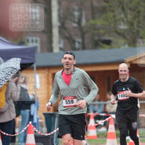 13.04.2025 - Hammer Lauf A. Gomolzig http://msf.ph/oto/7665434 13.04.2025 12:10:55 Ziel 559, 1802 meine-sportfotos.de