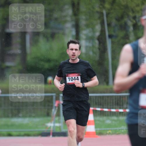 13.04.2025 - Hammer Lauf A. Gomolzig http://msf.ph/oto/7665480 13.04.2025 12:13:47 Ziel 454, 483, 1044, 1702 meine-sportfotos.de
