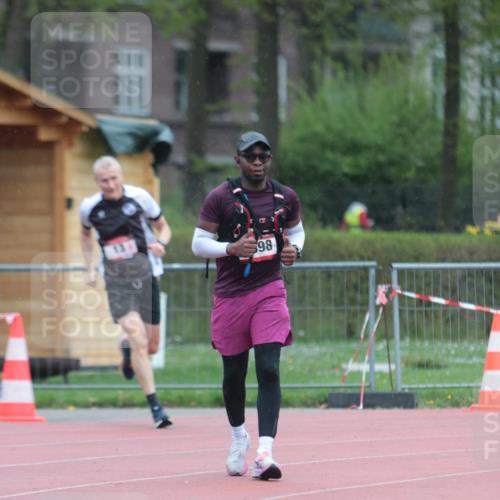 13.04.2025 - Hammer Lauf A. Gomolzig http://msf.ph/oto/7665494 13.04.2025 12:13:58 Ziel 13, 1898 meine-sportfotos.de