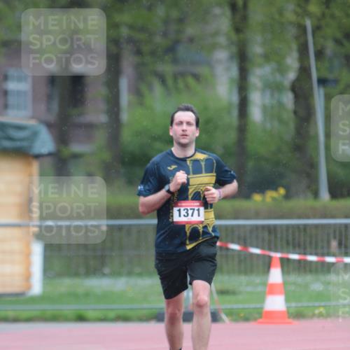 13.04.2025 - Hammer Lauf A. Gomolzig http://msf.ph/oto/7665513 13.04.2025 12:14:37 Ziel 1371 meine-sportfotos.de