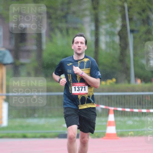 13.04.2025 - Hammer Lauf A. Gomolzig http://msf.ph/oto/7665515 13.04.2025 12:14:38 Ziel 1371 meine-sportfotos.de