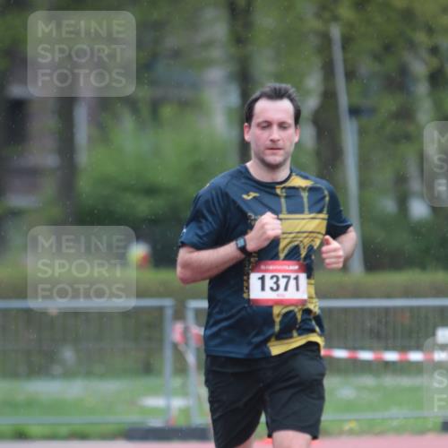 13.04.2025 - Hammer Lauf A. Gomolzig http://msf.ph/oto/7665516 13.04.2025 12:14:39 Ziel 1371, 1989 meine-sportfotos.de