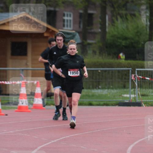 13.04.2025 - Hammer Lauf A. Gomolzig http://msf.ph/oto/7665519 13.04.2025 12:14:49 Ziel 221, 532, 1950, 1989 meine-sportfotos.de