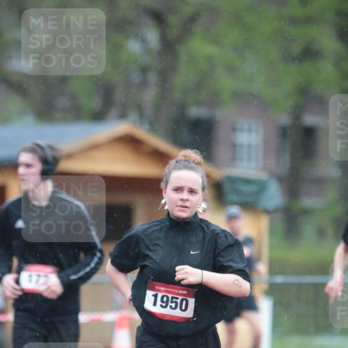 13.04.2025 - Hammer Lauf A. Gomolzig http://msf.ph/oto/7665521 13.04.2025 12:14:53 Ziel 154, 172, 532, 1950, 1954 meine-sportfotos.de