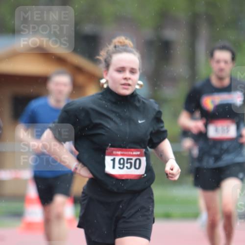 13.04.2025 - Hammer Lauf A. Gomolzig http://msf.ph/oto/7665524 13.04.2025 12:14:54 Ziel 154, 172, 532, 1950, 1954 meine-sportfotos.de