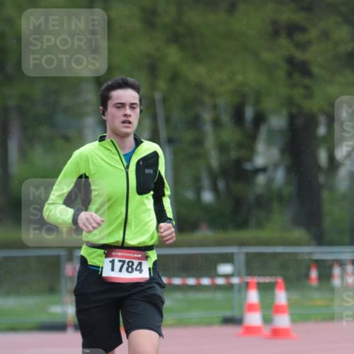 13.04.2025 - Hammer Lauf A. Gomolzig http://msf.ph/oto/7665542 13.04.2025 12:16:24 Ziel 1784 meine-sportfotos.de