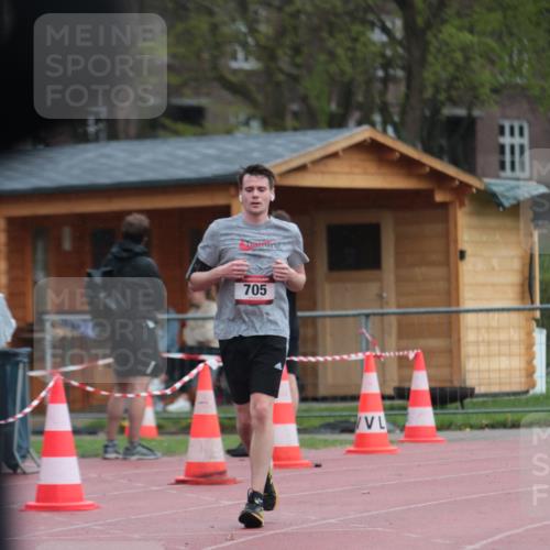 13.04.2025 - Hammer Lauf A. Gomolzig http://msf.ph/oto/7665543 13.04.2025 12:17:03 Ziel 705 meine-sportfotos.de
