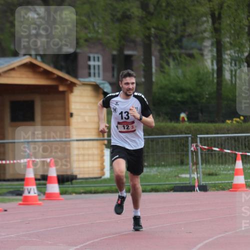 13.04.2025 - Hammer Lauf A. Gomolzig http://msf.ph/oto/7665544 13.04.2025 12:17:15 Ziel 12 meine-sportfotos.de