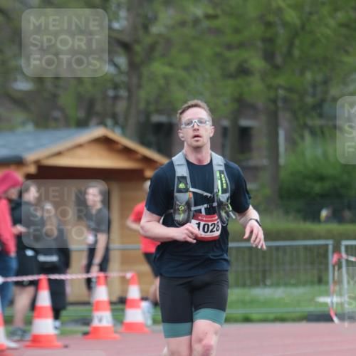 13.04.2025 - Hammer Lauf A. Gomolzig http://msf.ph/oto/7665581 13.04.2025 12:19:47 Ziel 1028 meine-sportfotos.de